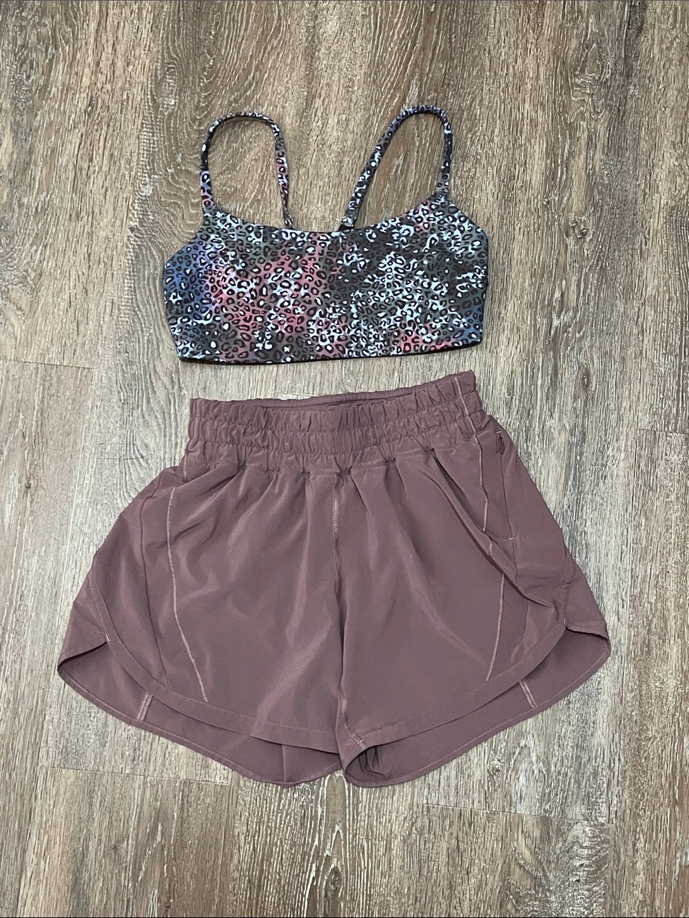 EUC Lululemon Matching Workout Set. Size Top 6/Bottom 4